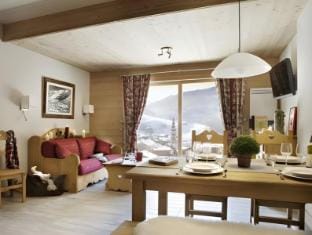 Residence - Les Grandes Alpes Apartment hotel in La Clusaz