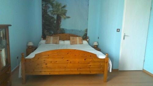 chez ECOLOCOUETTE Hotel in Poissy