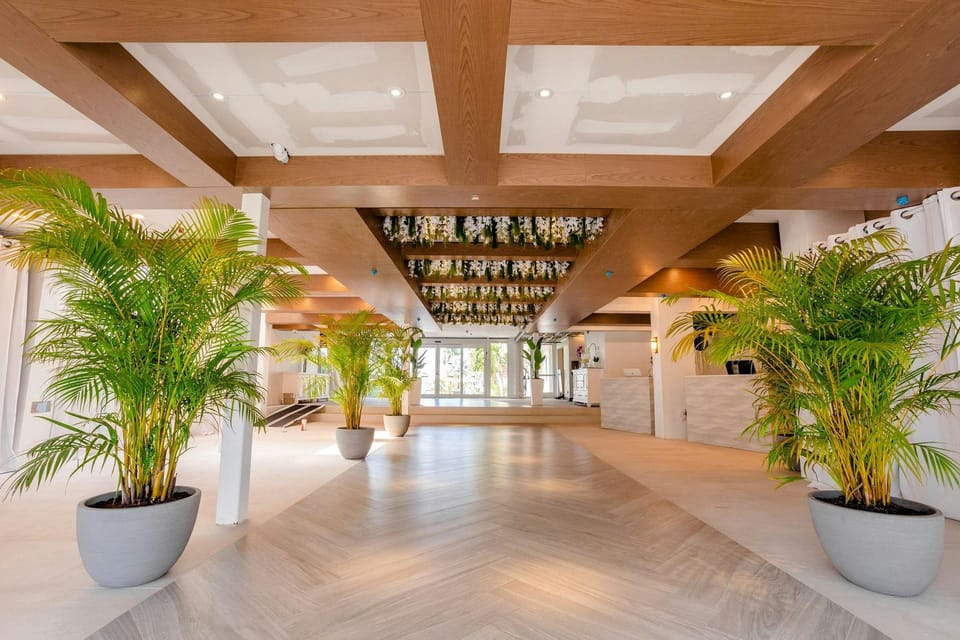 Sands Harbor Resort and Marina Hotel in Pompano Beach
