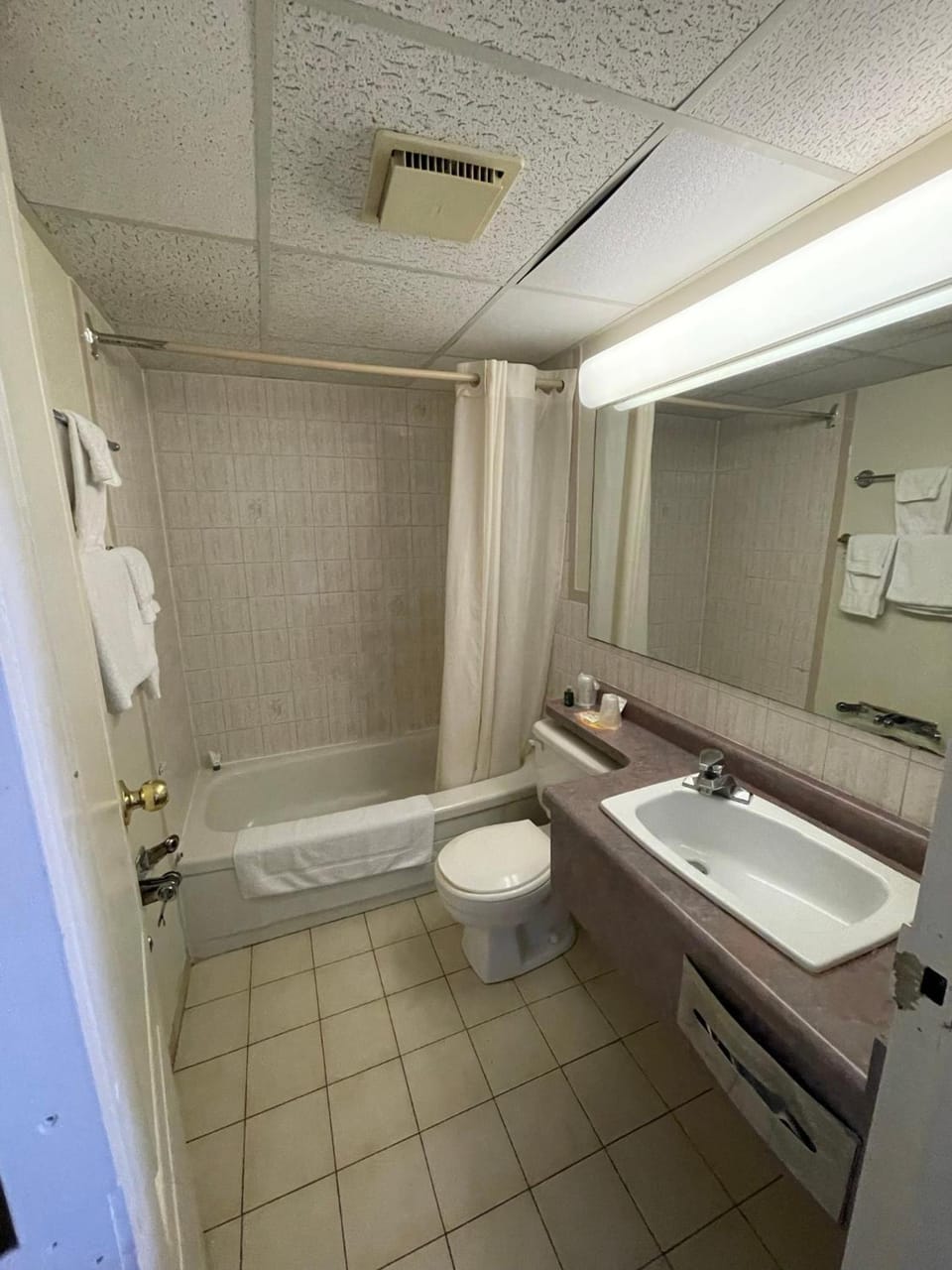 6032 Persepolis Inn Motel in Niagara Falls