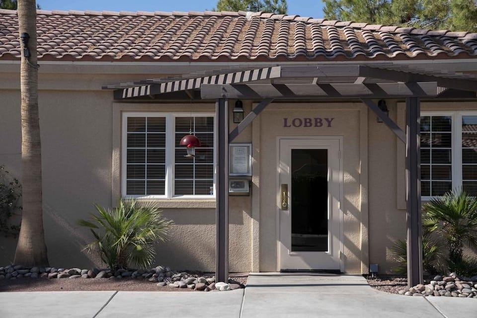 Raintree s Cimarron Golf Resort Hotel in Cathedral City