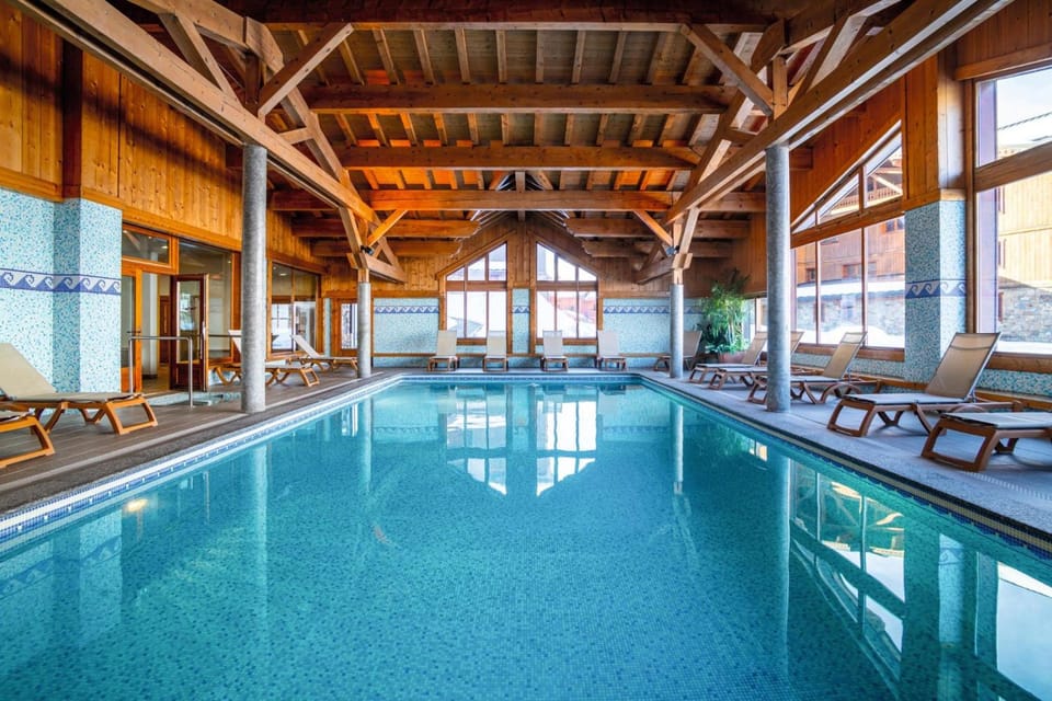Belambra Clubs Residence Les Menuires - Le Hameau Des Airelles Hotel in Les Allues