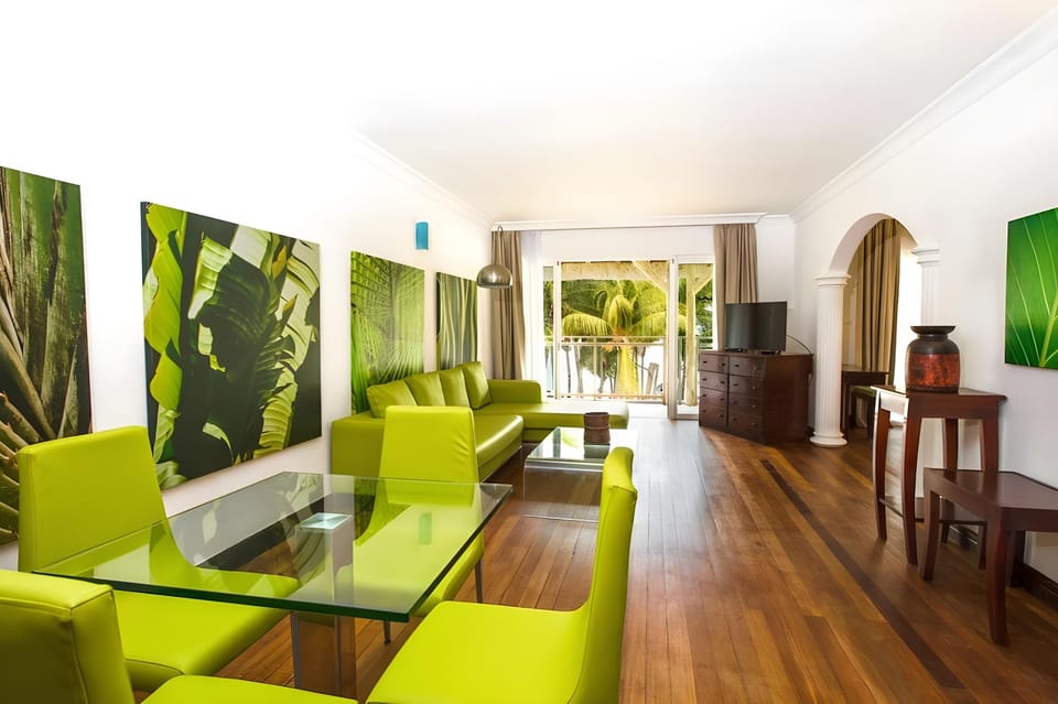 Riu Turquoise -All Inclusive Hotel in Rivière Noire District, Mauritius