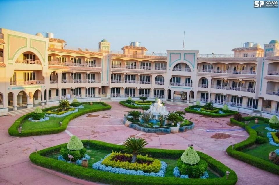 Fayoum Hotel Armed Forces Hotel in Egypt
