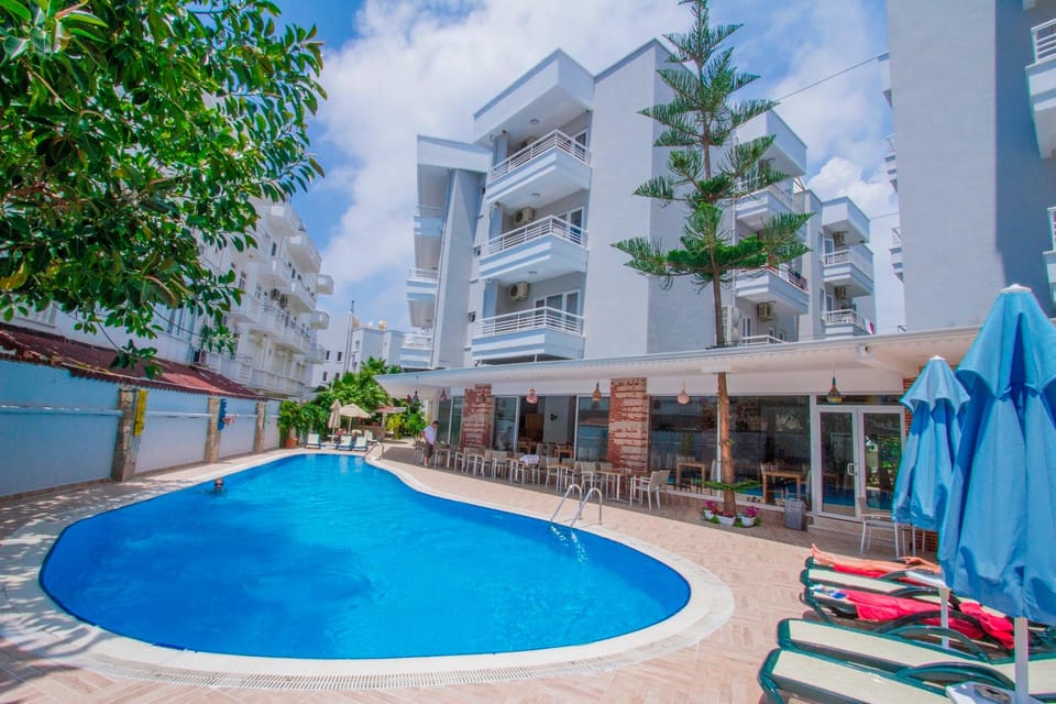 Blue Wave Suite Hotel Hotel in Alanya
