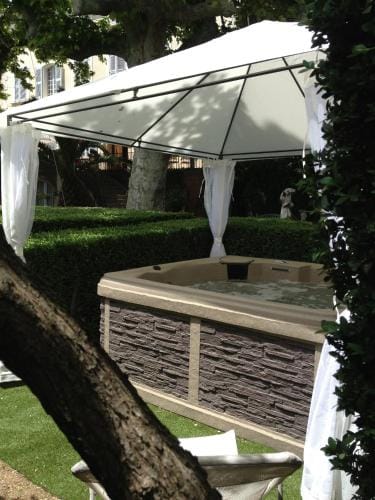 L'Enclos Hotel in Lorgues
