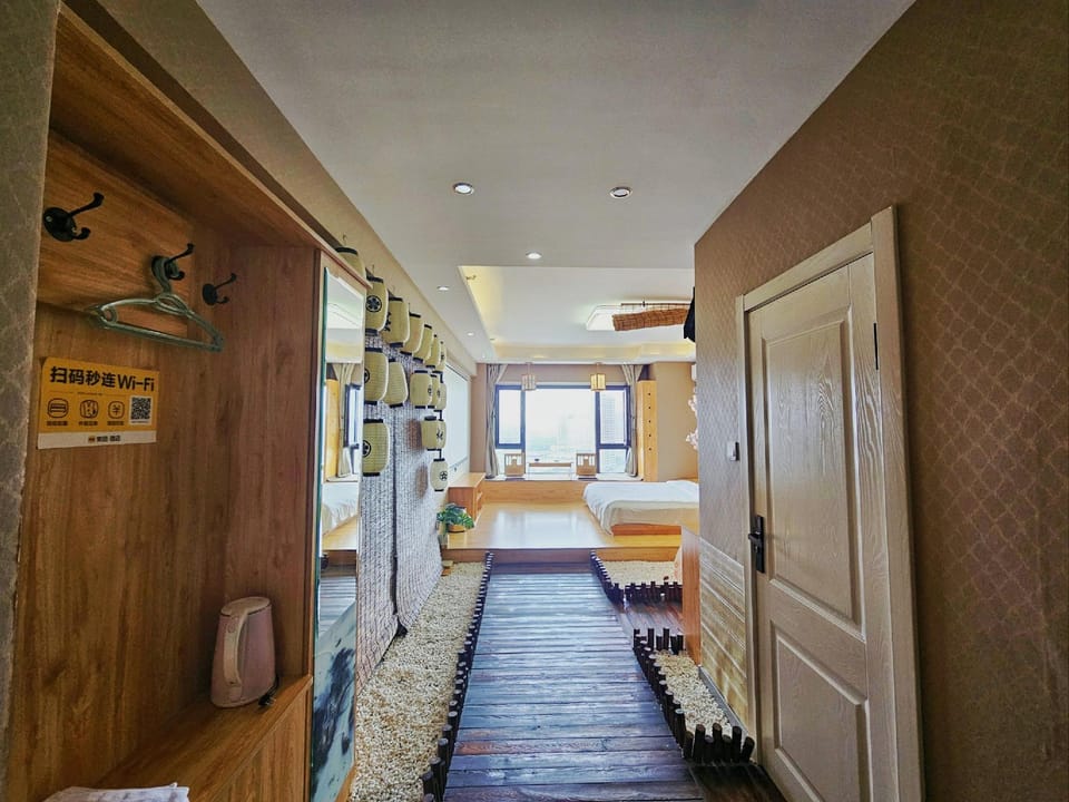Manzhiya Apartment Hotel in China