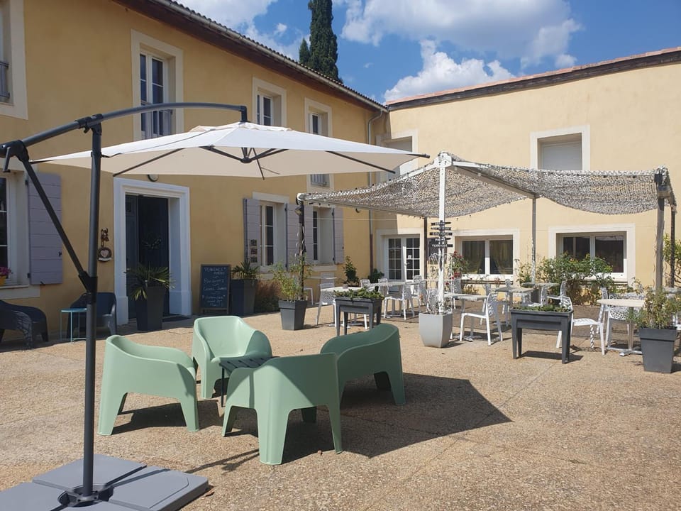 Le Mas des Quintrands Manosque - Motel de charme Hotel in Manosque