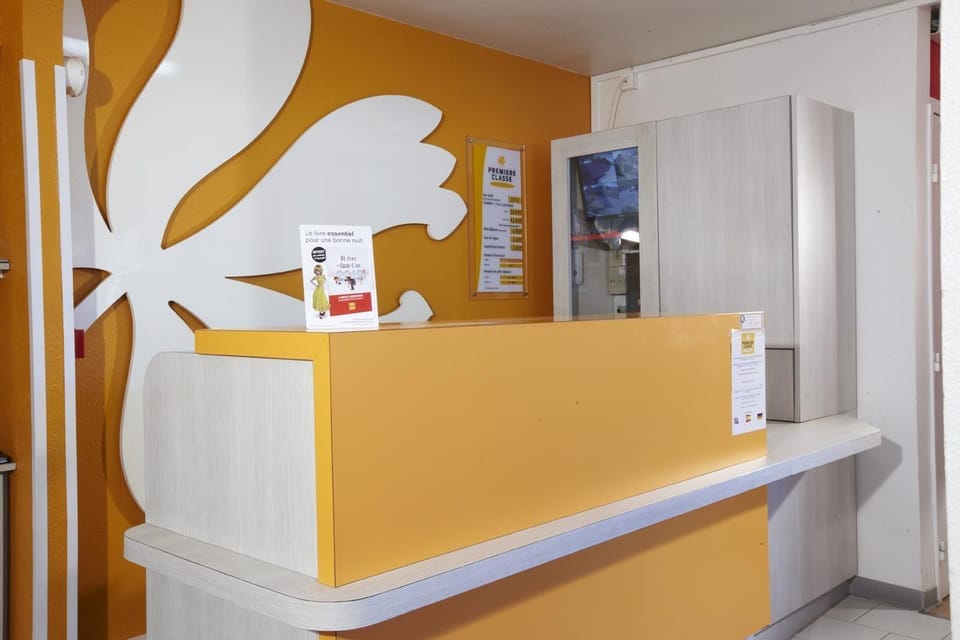 PREMIERE CLASSE MARTIGUES Hotel in Provence-Alpes-Côte d'Azur
