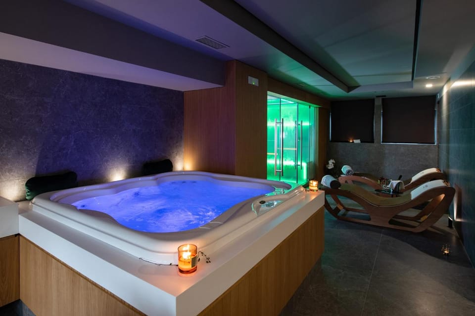 Gold Tower Lifestyle Hotel Hotel in Naples
