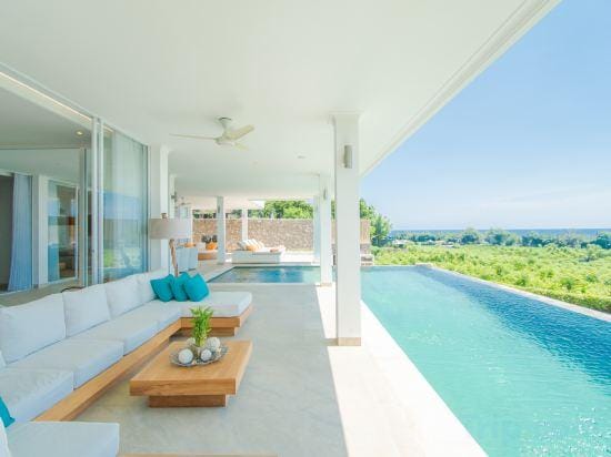 Deep Blue Villa Hotel in Bali