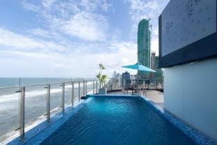 MaRadha Colombo Hotel in Colombo