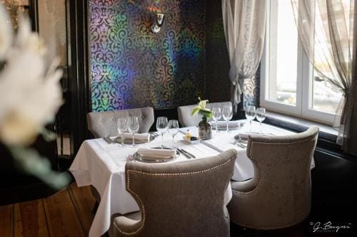 Boutique Hotel, La Cour de la Reine, Rooftop & Bistronomique Restaurant Hotel in Wallonia, Belgium