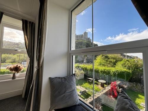The Queens Hotel Harlech Hotel in Harlech