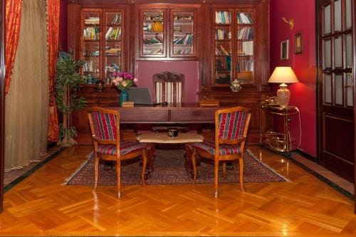 Red Clay Apartments City Club Hotel in Belgrade