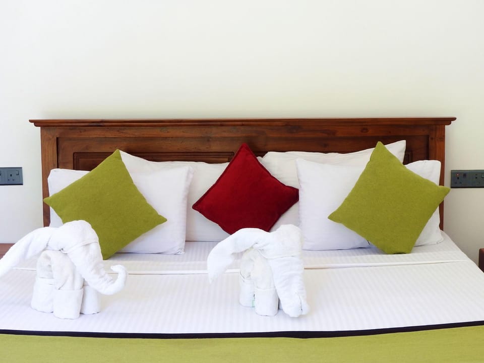 Green Heaven Resort Hotel in Gangawatakorale