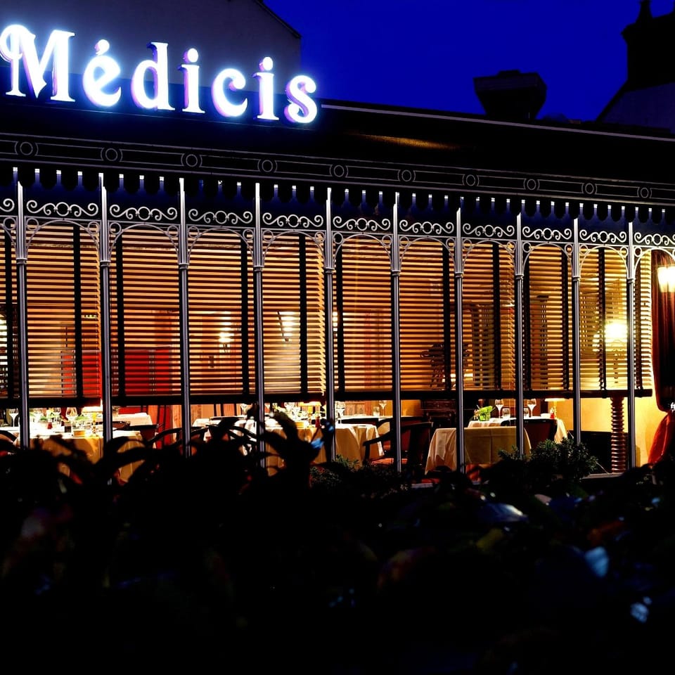 Logis Hotel restaurant LE MEDICIS Hotel in Blois