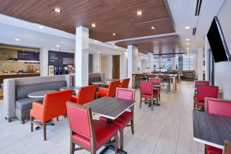 Holiday Inn Express Auburn Hills South By IHG Hotel in Auburn Hills