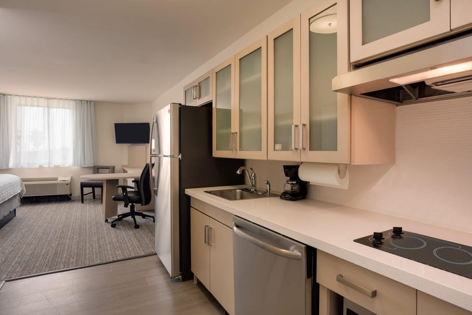 Candlewood Suites Miami Intl Airport - 36th St By IHG Hotel in Doral