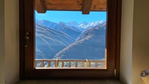 Independent chalet with breathtaking view Hotel in Piedmont