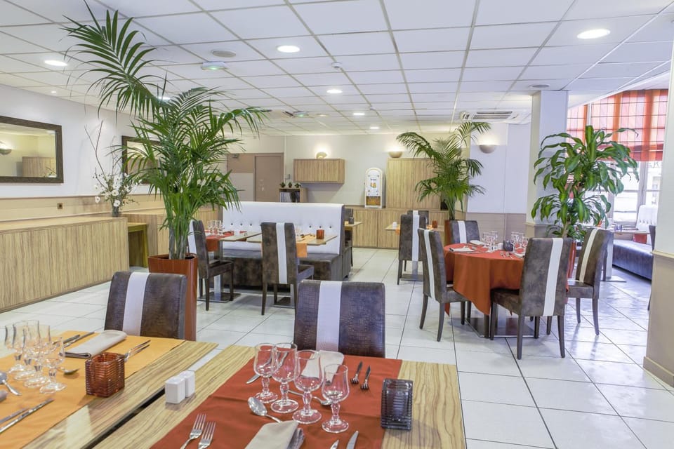 Kyriad Orange Centre Hotel in Provence-Alpes-Côte d'Azur