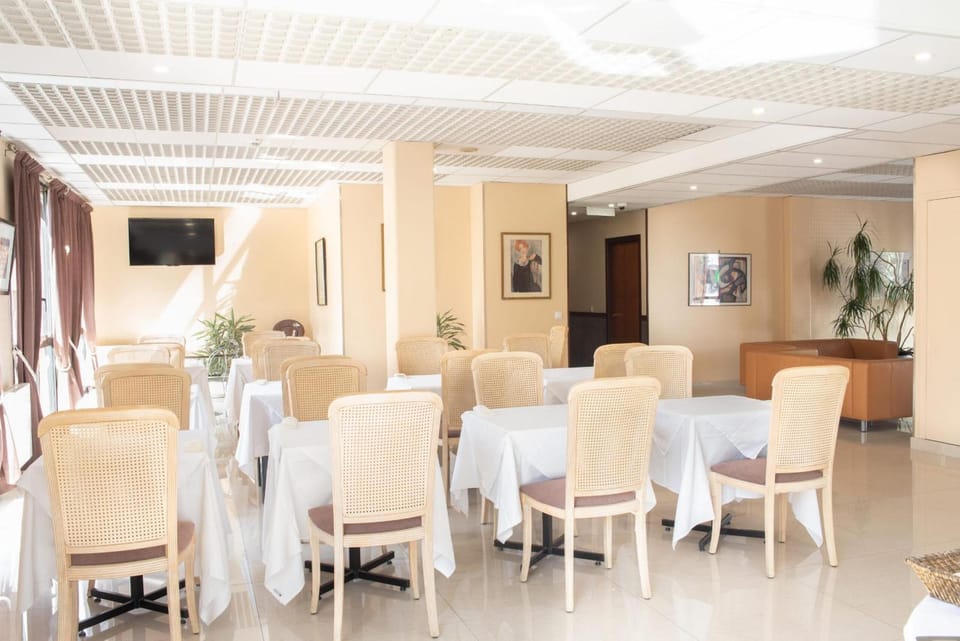 Hotel Garabel Hotel in Île-de-France