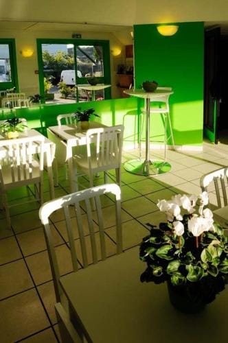 Lemon Hotel Avignon Rochefort Hotel in Rochefort-du-Gard