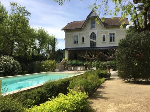 Hotel de charme L'Oree du Parc Hotel in Provence-Alpes-Côte d'Azur
