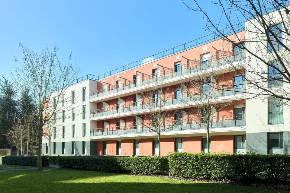 Comfort Aparthotel Versailles, St Cyr l'Ecole Apartment hotel in Île-de-France