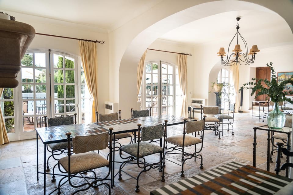 Chateau les Crostes Lodge in Lorgues