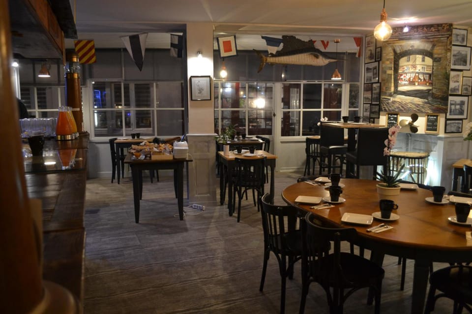 Hotel La Porte Saint Pierre-Logis Hotel Intra Muros RENOVE en 2026 Hotel in St-Malo