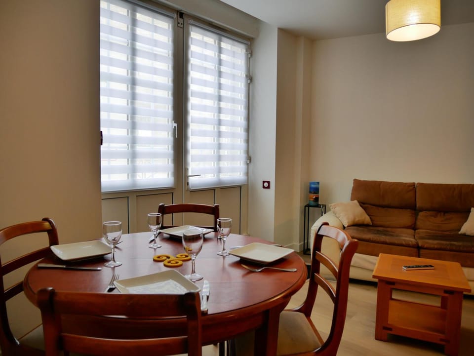 Hotel La Porte Saint Pierre-Logis Hotel Intra Muros RENOVE en 2026 Hotel in St-Malo