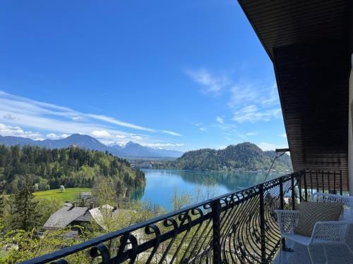 Lakeview Guesthouse & Chalet Bled Hotel in Bled