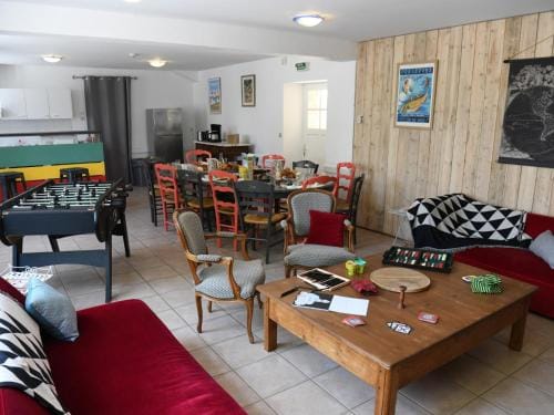 Gites grands groupes - Chateau des Forges Gouville Hostel in Normandy