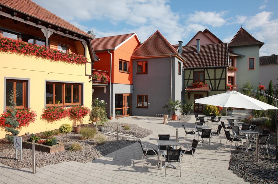 Les Portes de la Vallee Hotel in Grand Est