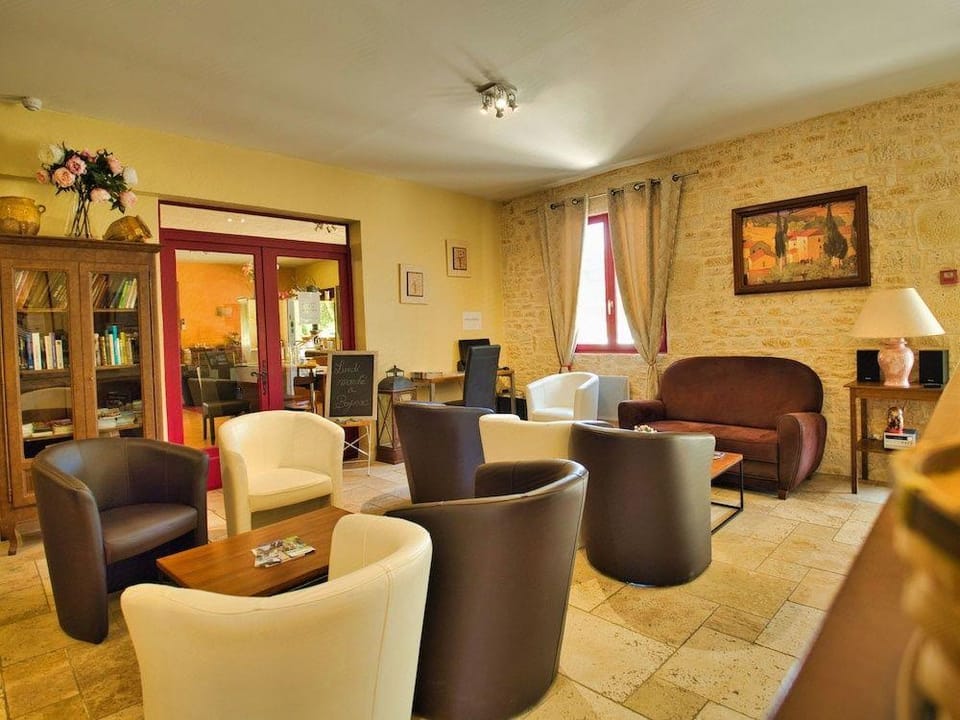 L'Oustal de Vezac Hotel in Occitanie