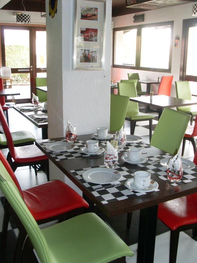 Enzo Hotels Vierzon by Kyriad Direct Hotel in Centre-Val de Loire