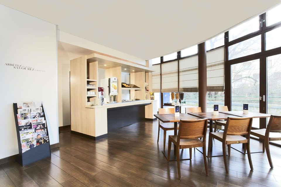 Kyriad Viry Chatillon Hotel in Île-de-France