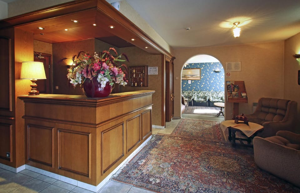 Logis Hotel Restaurant Hostellerie de l'Etoile Hotel in Grand Est