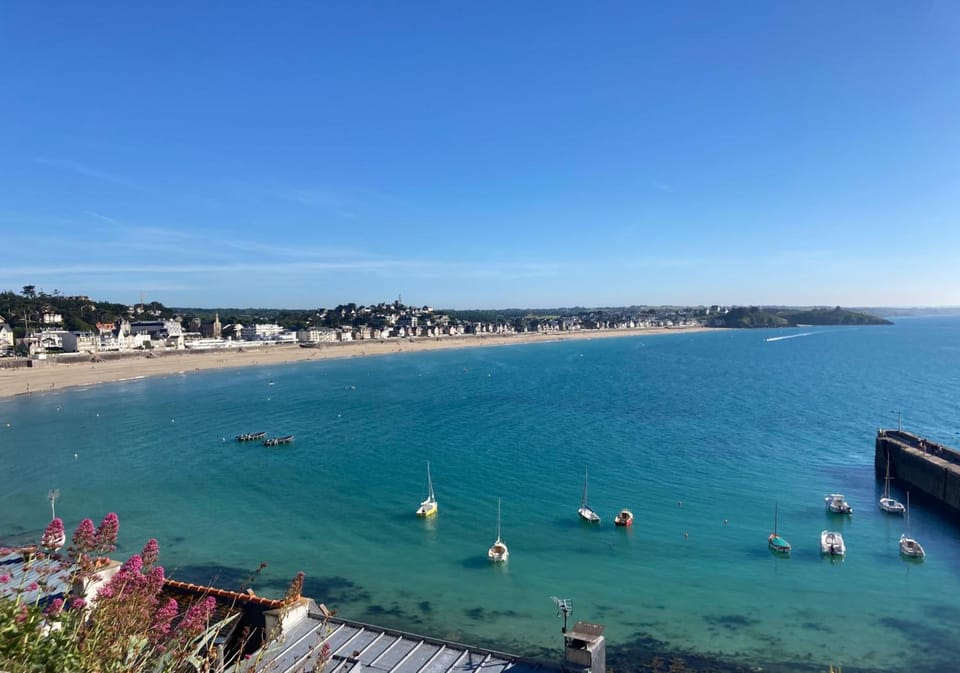 Hotel de la Mer Hotel in Brittany