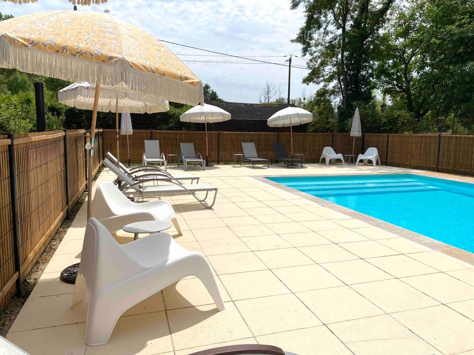 Le Moulin Du Port Hotel in Centre-Val de Loire