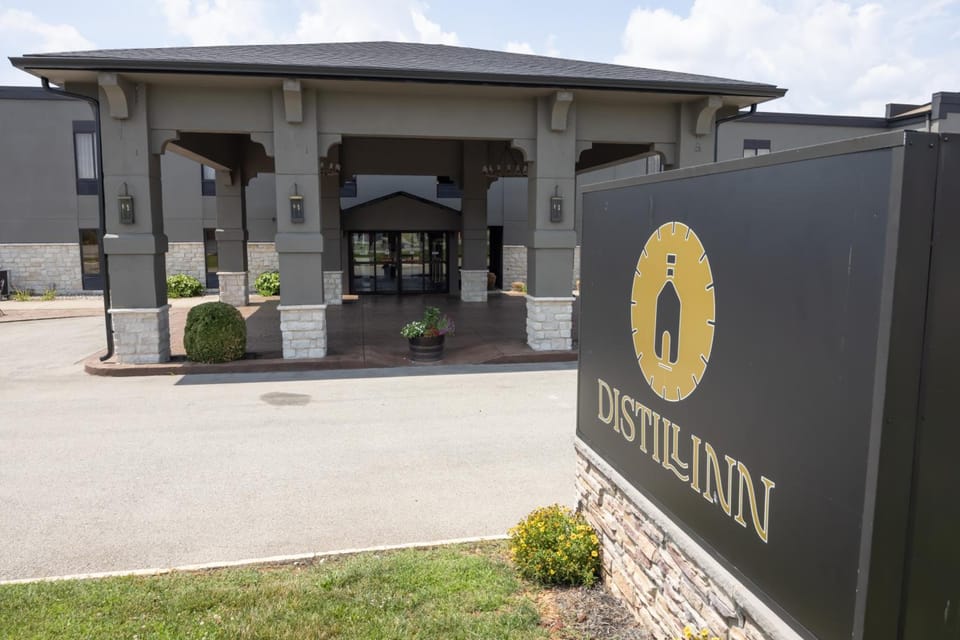Distill Inn Inn in Bardstown