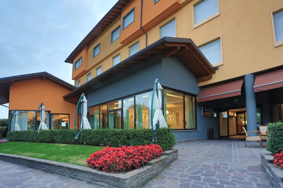 Hotel La Torretta Hotel in Rho