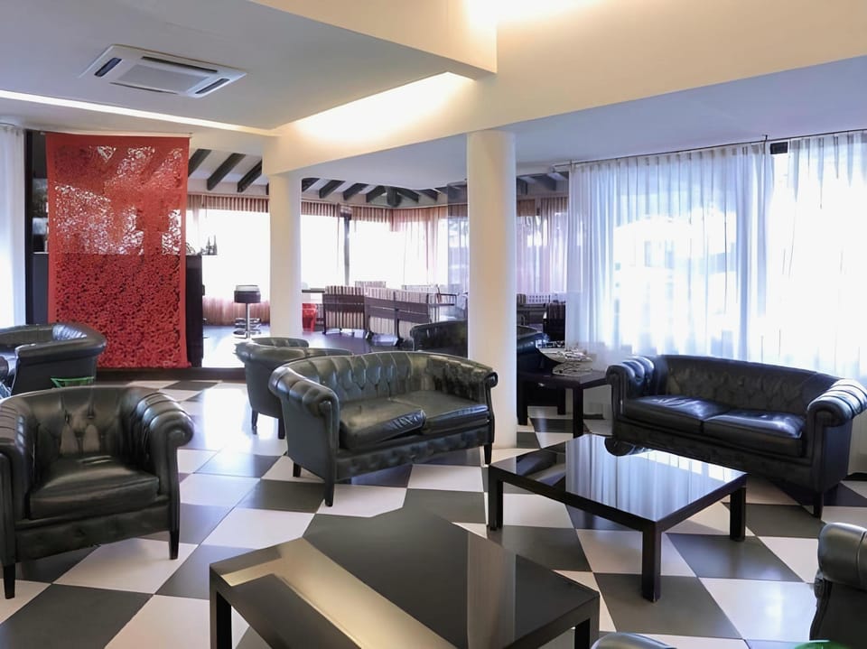 Hotel La Torretta Hotel in Rho