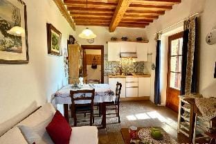 Podere Morena con vista mare Hotel in Tuscany