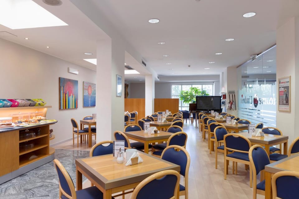 City Hotel & Suites Hotel in Foligno