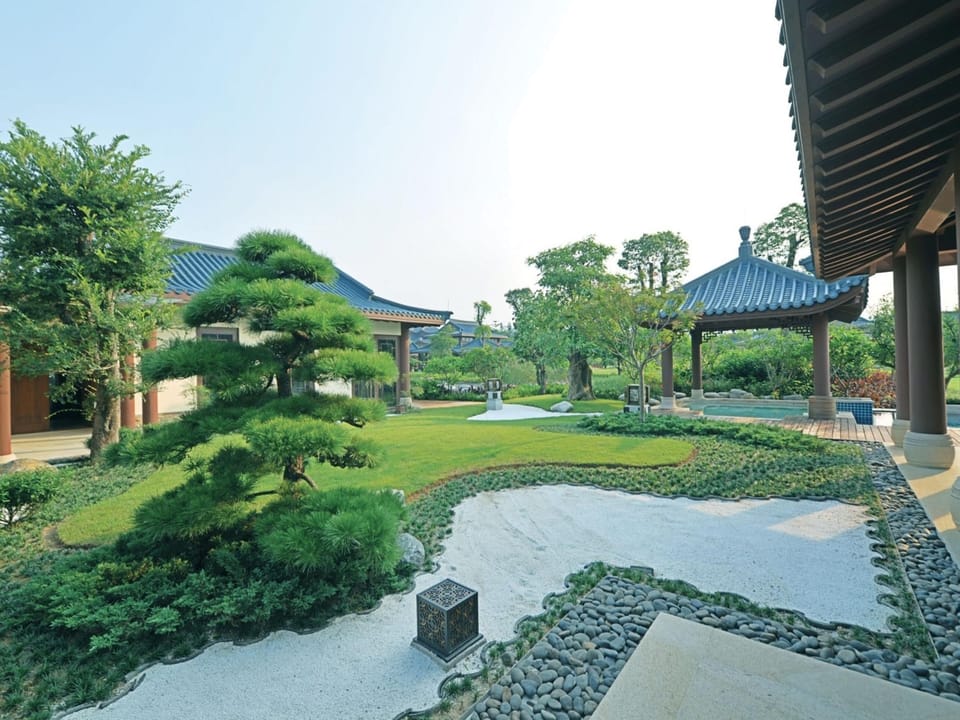 Imperial Springs Hotel in Guangzhou