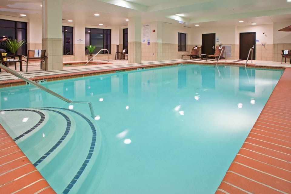 Holiday Inn Express Hotel And Suites Columbus Edinburgh By IHG Hotel in Indiana