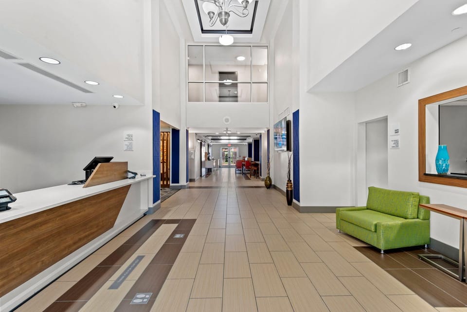 Holiday Inn Express Tulsa South Bixby By IHG Hotel in Tulsa