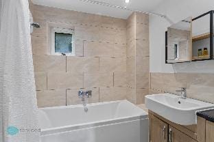 4 Bed - Smeatons by Pureserviced Hotel in Plymouth